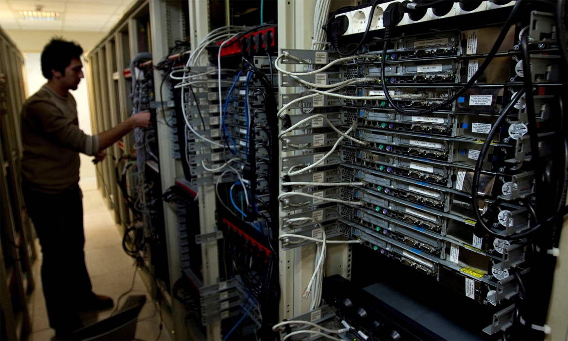 Tổng thống Iran ra lệnh khôi phục dịch vụ internet